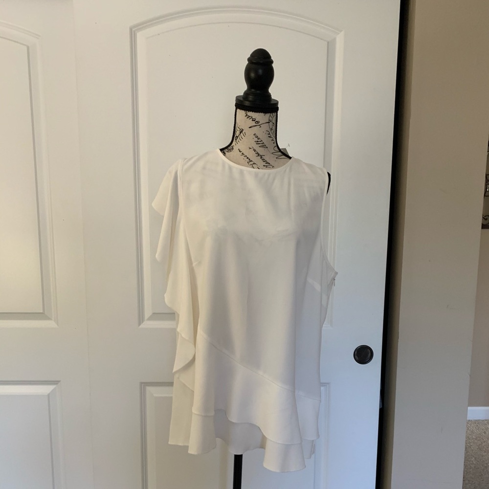 NWT Ruffle on One Side Off White Sleeveless Shirt